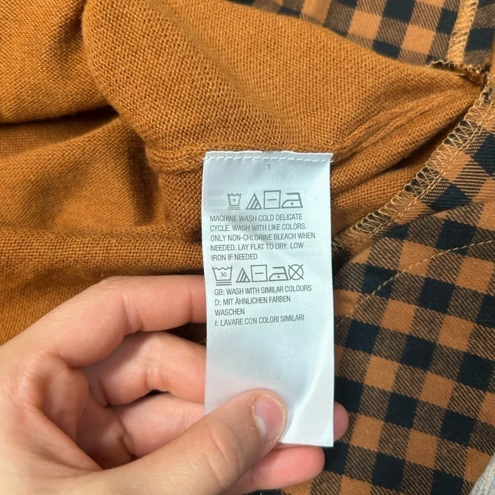 Bundle of women’s plus size tops - Picture 10 of 12